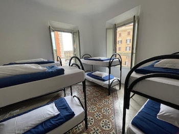 rome experience hostel