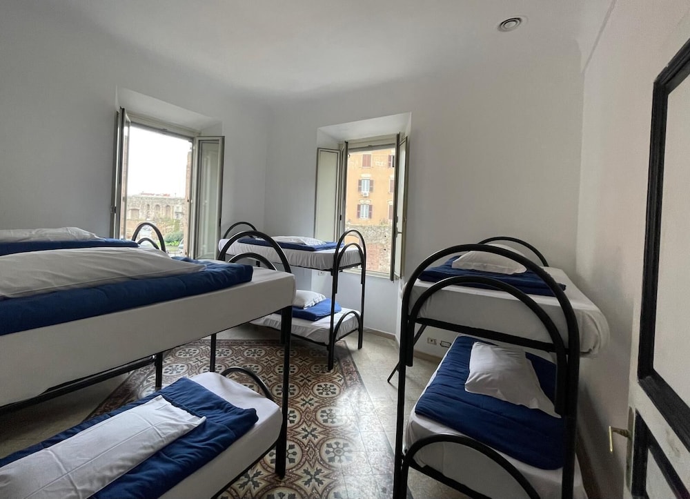rome experience hostel
