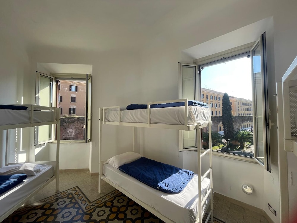 rome experience hostel