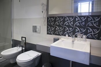 nostos rooms and apartments