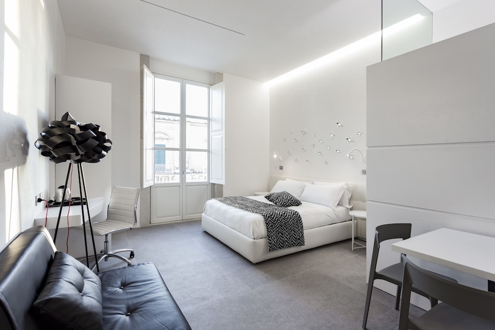 nostos rooms and apartments