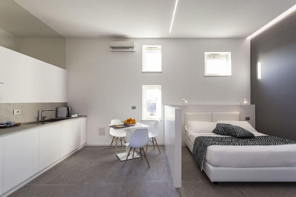 nostos rooms and apartments