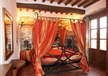 Castello Dei Templari,Tuscany>>Lucca,3 star