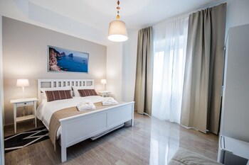 Panoramic Rooms Salerno,Campania>>Baronissi,3 star