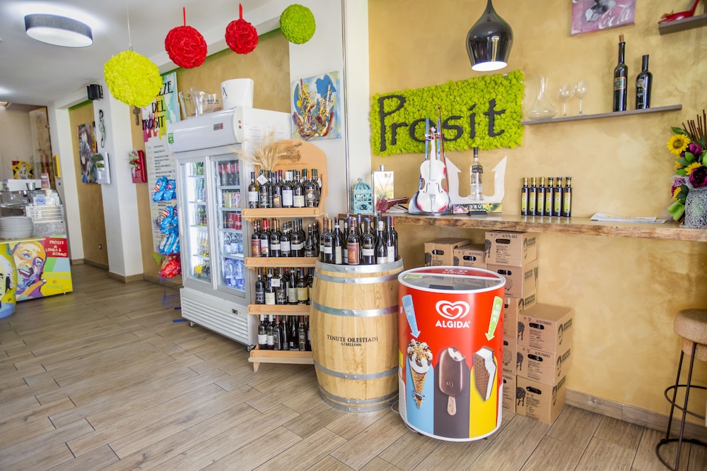 belvedere rent rooms