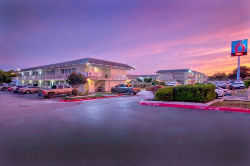 motel 6 austin tx north