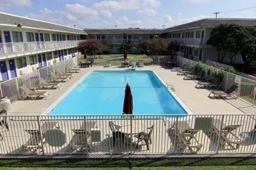 motel 6 austin tx north