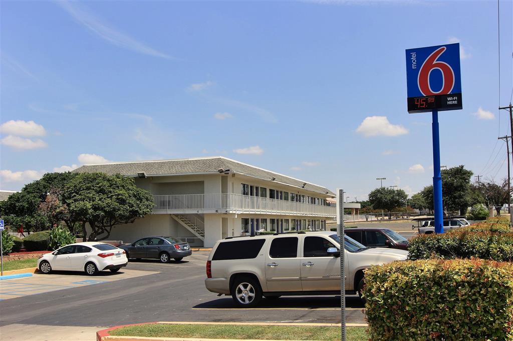 motel 6 austin tx north