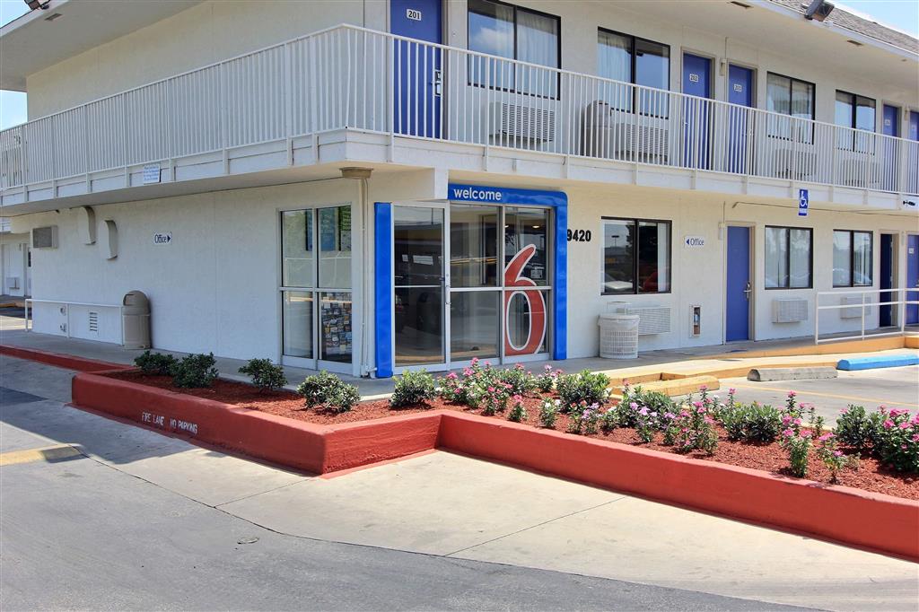 motel 6 austin tx north