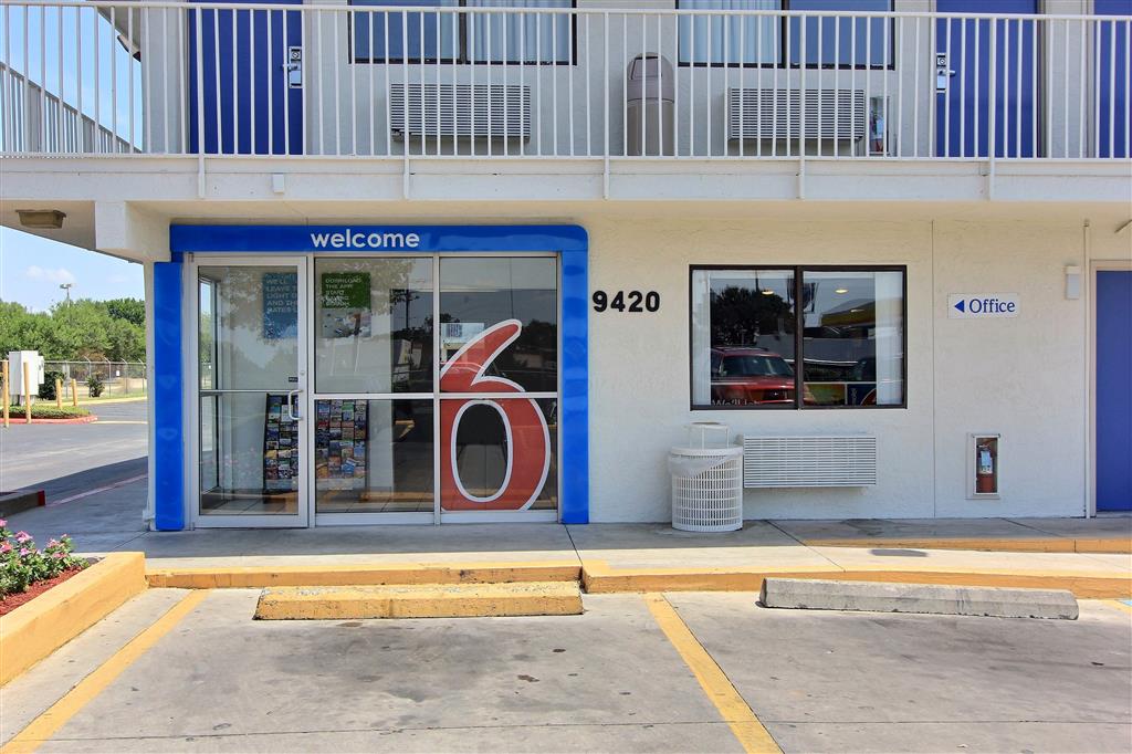 motel 6 austin tx north