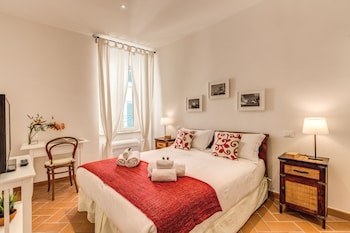 Piccolo Trevi Suites,Rome>>Lazio,3 star