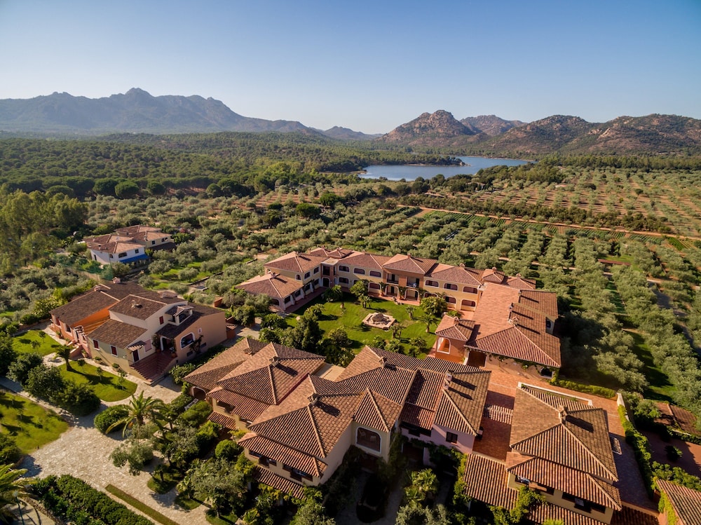 i giardini di cala ginepro hotel resort