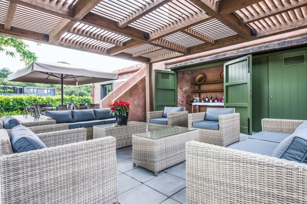 cavanera etnea resort and wine experience