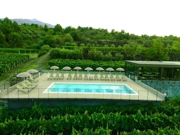 cavanera etnea resort and wine experience
