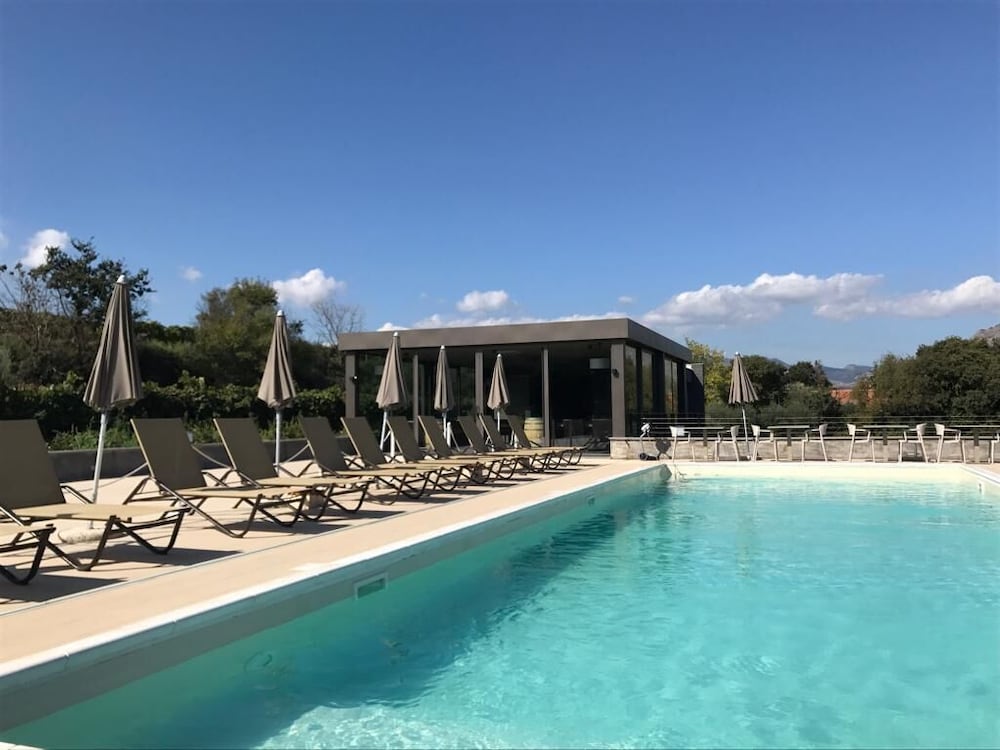 cavanera etnea resort and wine experience