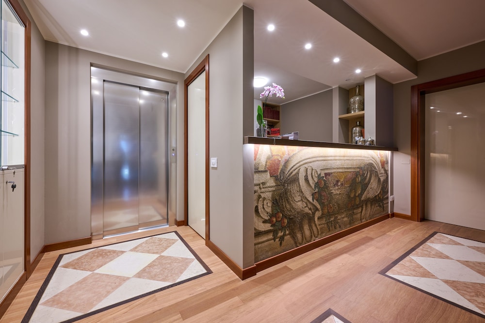 like home boutique hotel