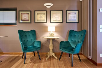 like home boutique hotel