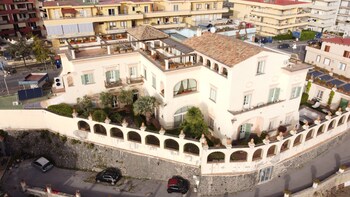 casa raiola luxury rooms