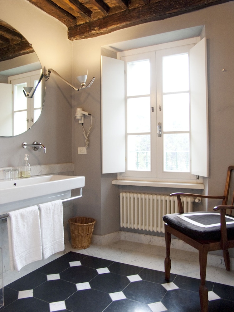 la sosta di ottone iii