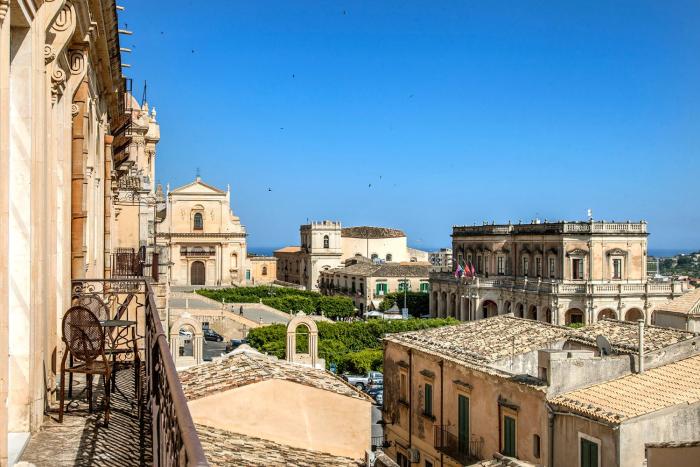 seven rooms villadorata