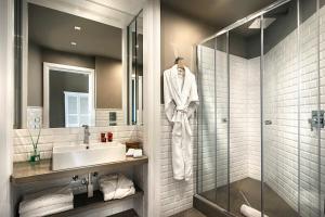 seven rooms villadorata