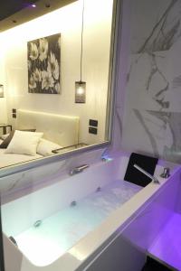 chez anna bandb adults only