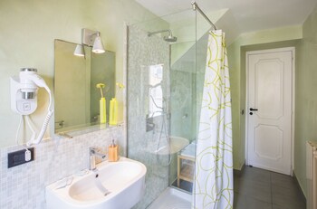 gioia 13 apartments and rooms