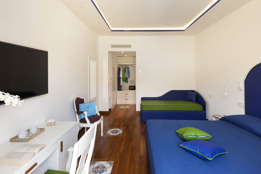 la casa dellorologio main square