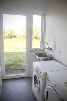 lynghagi house lava water