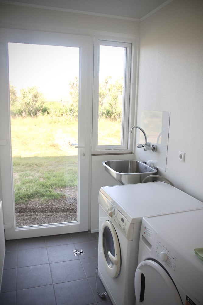 lynghagi house lava water