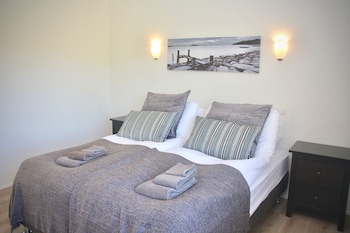 lynghagi house lava water