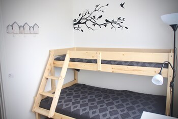 lynghagi house lava water