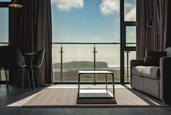 Black Beach Suites,Vik>>Solheimahjaleiga,3 star