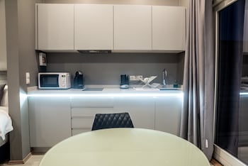 Black Beach Suites,Vik>>Solheimahjaleiga,3 star