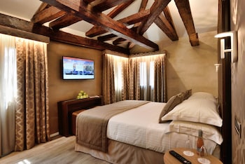rosa salva hotel