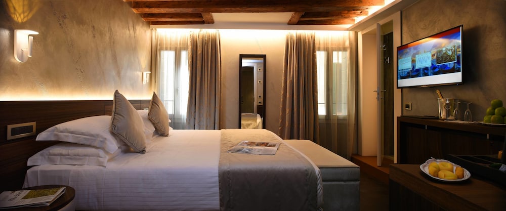 rosa salva hotel