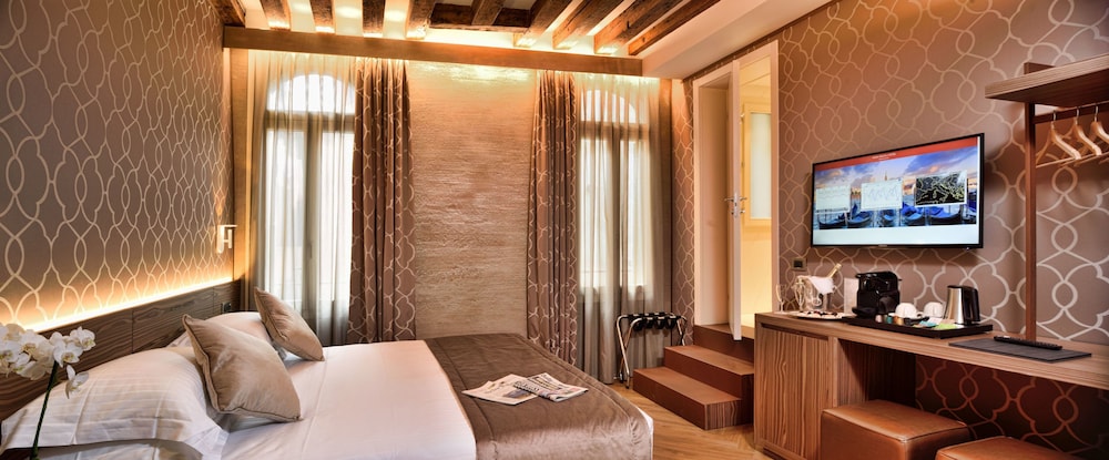 rosa salva hotel