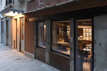 rosa salva hotel