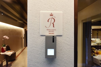 rosa salva hotel