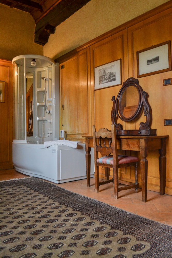 castello di cernusco lombardone