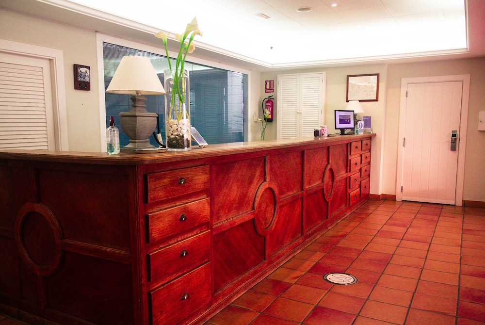 Hotel Dwo Les Palmeres,Calella>>Barcelona,4 star