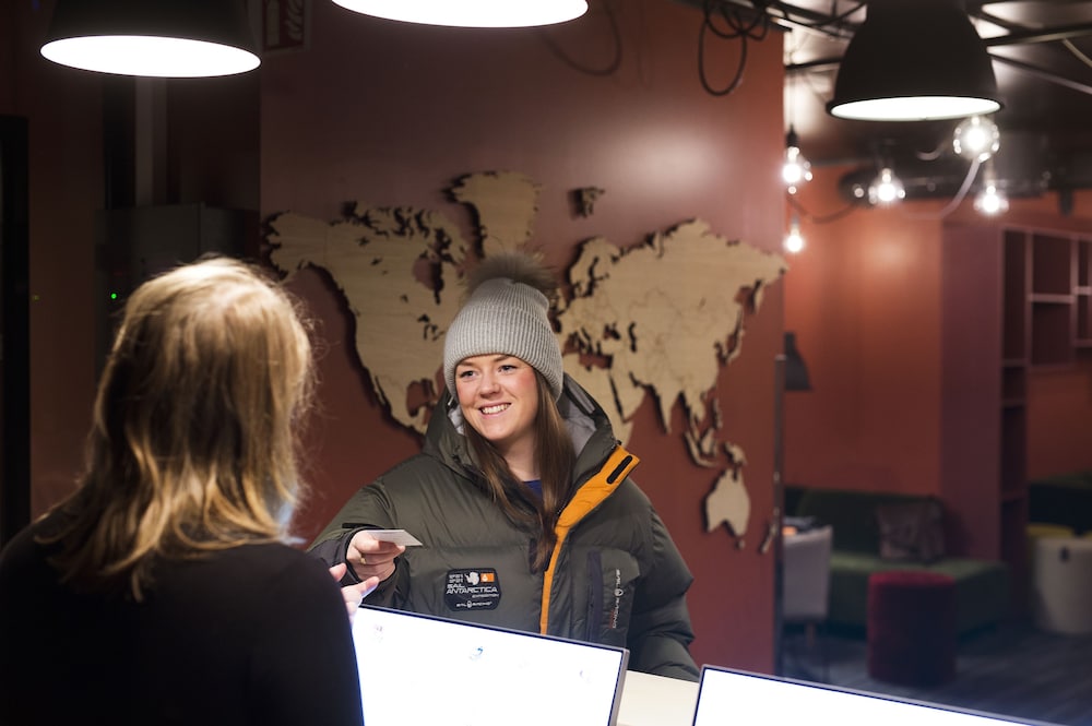 svalbard hotell the vault