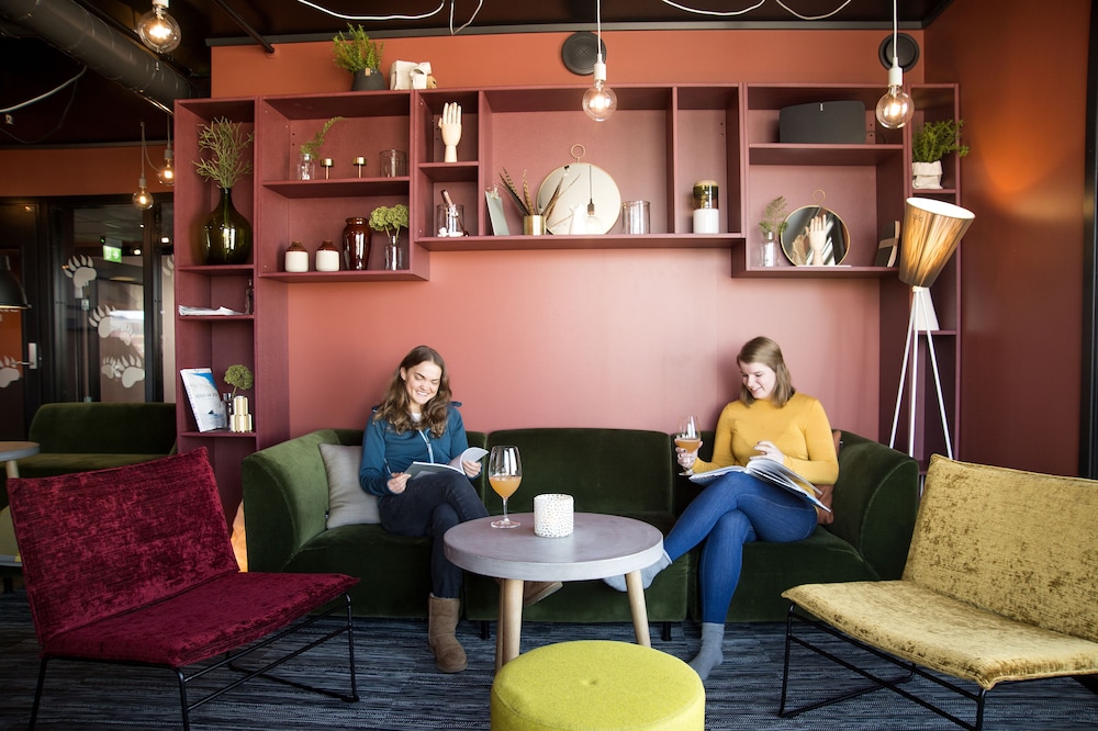 svalbard hotell the vault