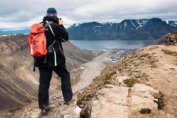 svalbard hotell the vault