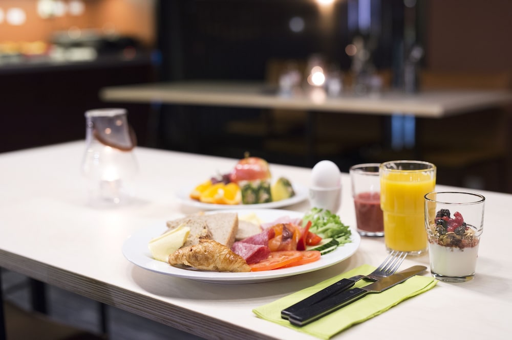 svalbard hotell the vault