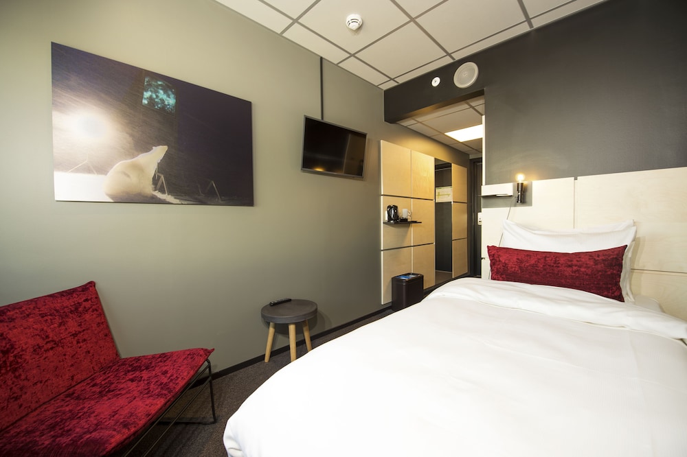 svalbard hotell the vault