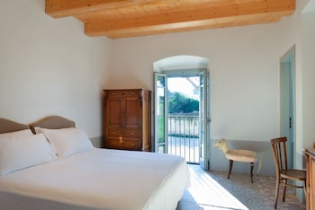 I Casali Del Pino,La Giustiniana>>Formello,4 star