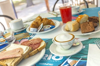 hotel rio beach and breakfast