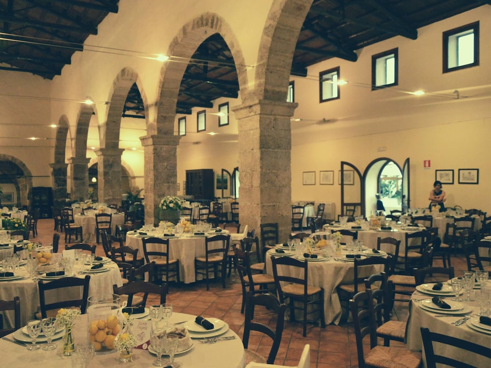 Masseria La Chiusa,Monreale>>Aspra,3 star
