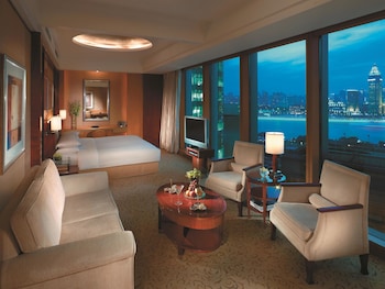 pudong shangri la shanghai